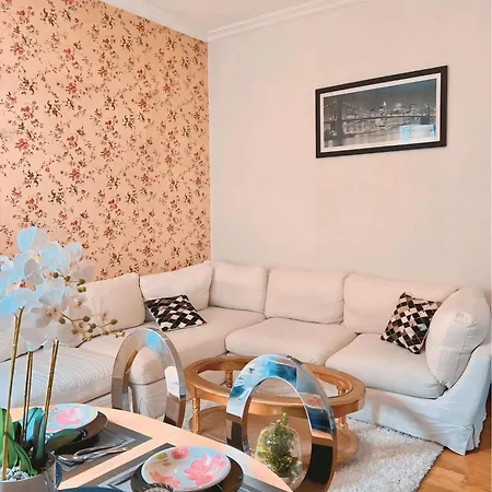 Apartment Le Nid Saumurois 2min Du Centre Parking & Wifi Gratuit *