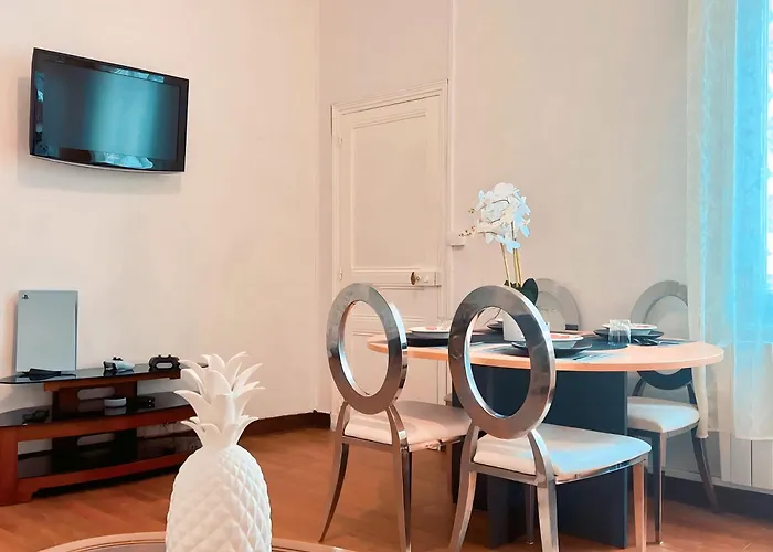 Apartmán Le Nid Saumurois 2min Du Centre Parking & Wifi Gratuit